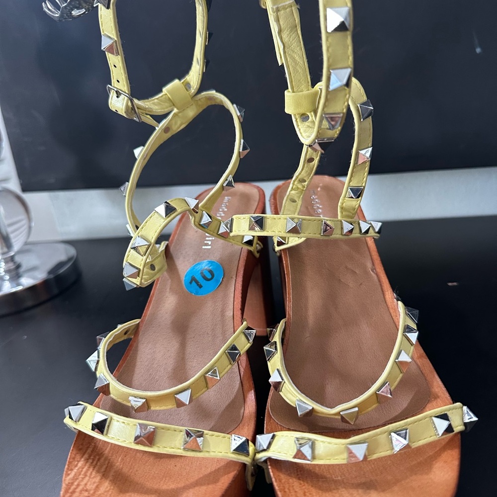 🆕Madden Girl CANNON Studded Block Heels - Picture 3 of 10